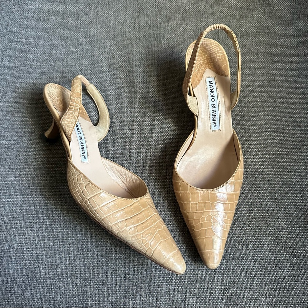 Vintage Manolo Blahnik Carolyn Alligator heels